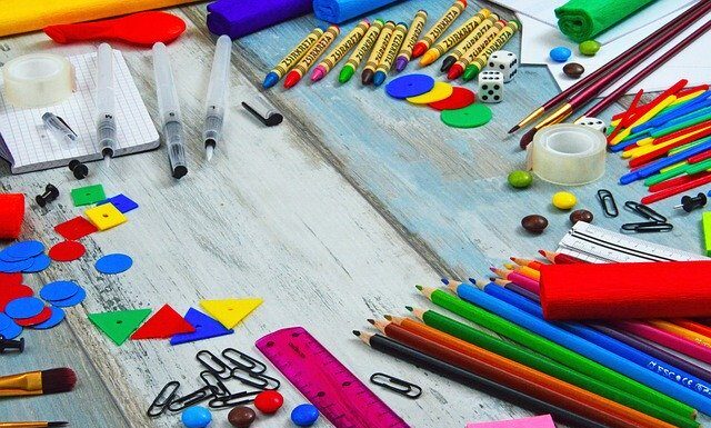 Va preocupa rechizitele scolare? Uitati-le!